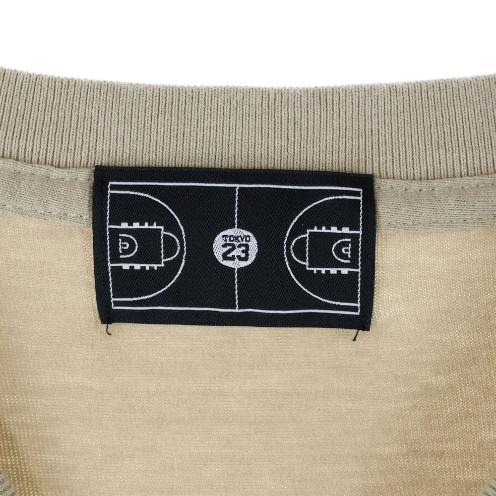 TOKYO23(トウキョウニジュウサン) OLD ENGLISH LOGO T-shirt BEIGE オールド イングリッシュ ロゴ クルーネック 半袖 Tシャツ カットソー ベージュ T024S-TS005