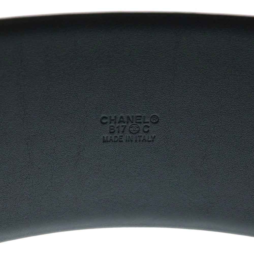CHANEL(シャネル) パテントレザー スクエアバックル ロゴプレート ワイドベルト シルバー