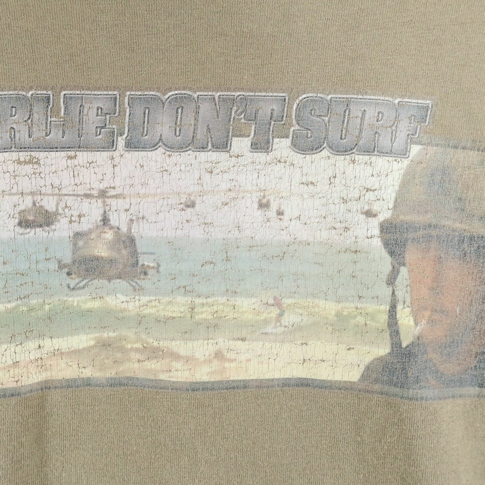 VINTAGE(ヴィンテージ) 90S 地獄の黙示録 Charlie Don't Surf MOVIE TEE チャーリー ドント サーフ ムービー プリント クルーネック 半袖Tシャツ カットソー カーキ