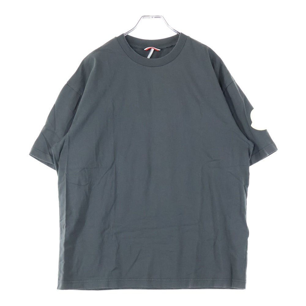 MONCLER(モンクレール) 20SS MAGLIA T-SHIRT 袖ロゴパッチ 半袖Tシャツカットソー チャコールグレー F10928C70000 V8136