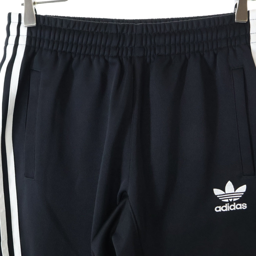 adidas(アディダス) トレフォイル ロゴ エンブロイダリー クロップド トラックパンツ ブラック DN8039