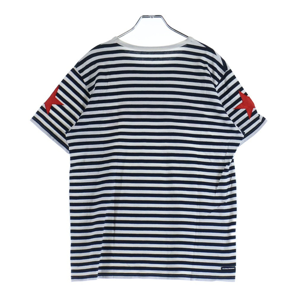 F.C.R.B./F.C.Real Bristol/FCRB(エフシーアールビー/エフシーレアルブリストル) ワッペンロゴデザイン ボーダー クルーネックカットソー 半袖Tシャツ ネイビー/ホワイト FCRB-145007