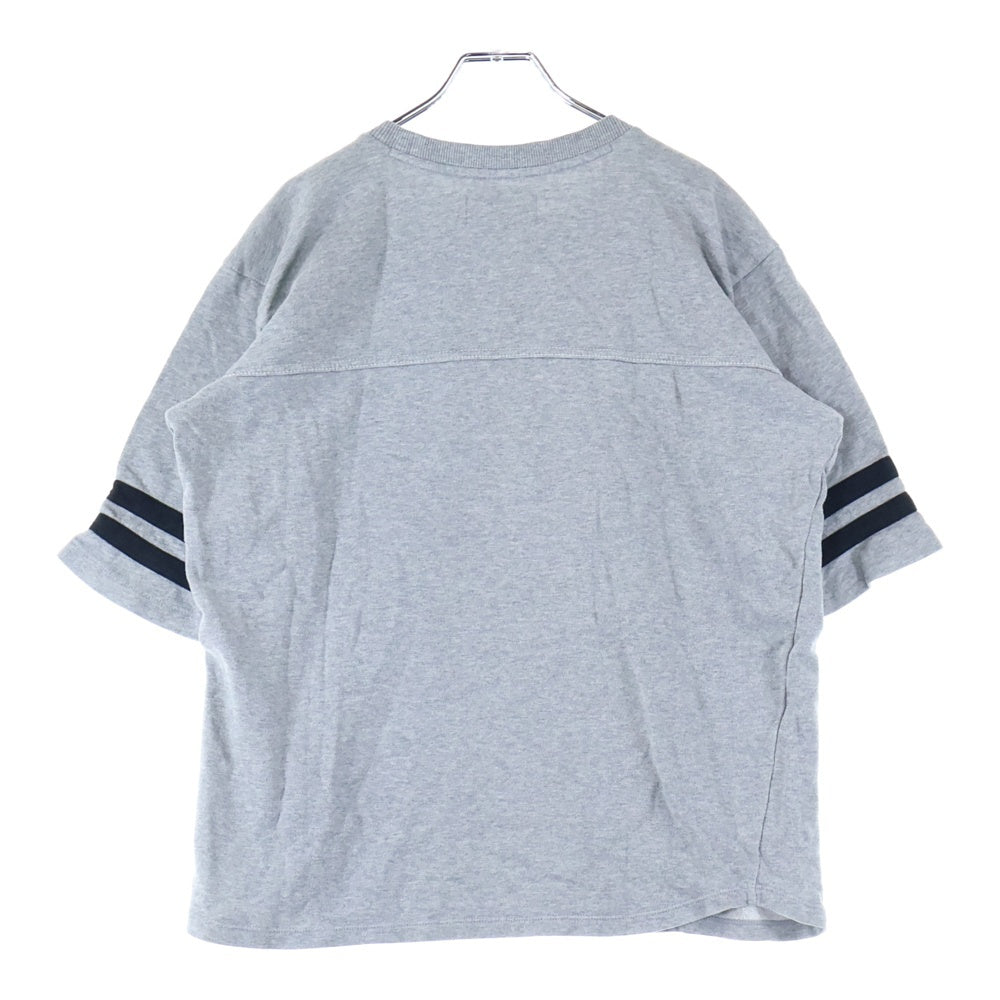 F.C.R.B./F.C.Real Bristol/FCRB(エフシーアールビー/エフシーレアルブリストル) カレッジロゴプリント 半袖スウェットトレーナー グレー 319027