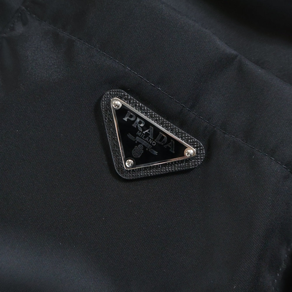 PRADA(プラダ) RE-NYLON リナイロン トライアングルロゴプレート オープンカラーシャツ ブラック SC449 S182 1WQ8 RFID