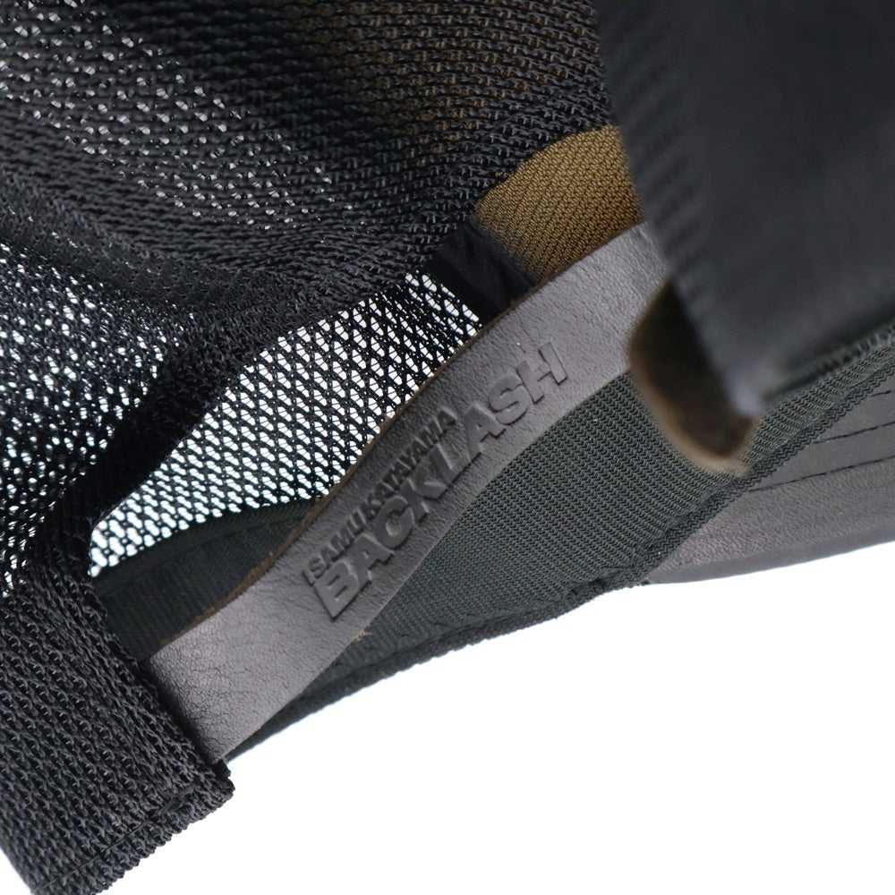 ISAMU KATAYAMA BACKLASH(イサムカタヤマバックラッシュ) ステアレザー メッシュトラッカーキャップ 帽子 ブラック/ホワイト 709-01