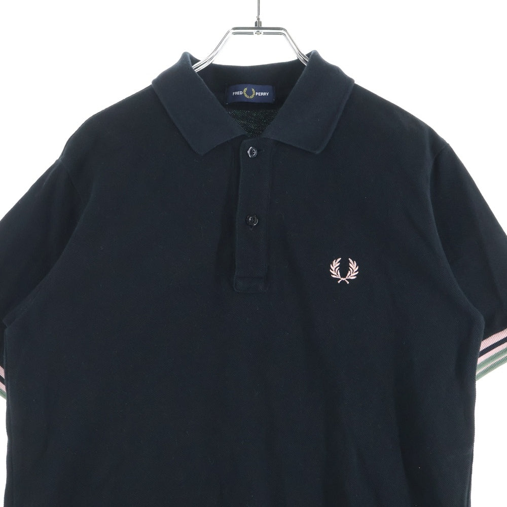 FRED PERRY(フレッドペリー) ロゴエンブロイダリー レギュラーカラー 半袖ポロシャツ ブラック/ピンク F1820