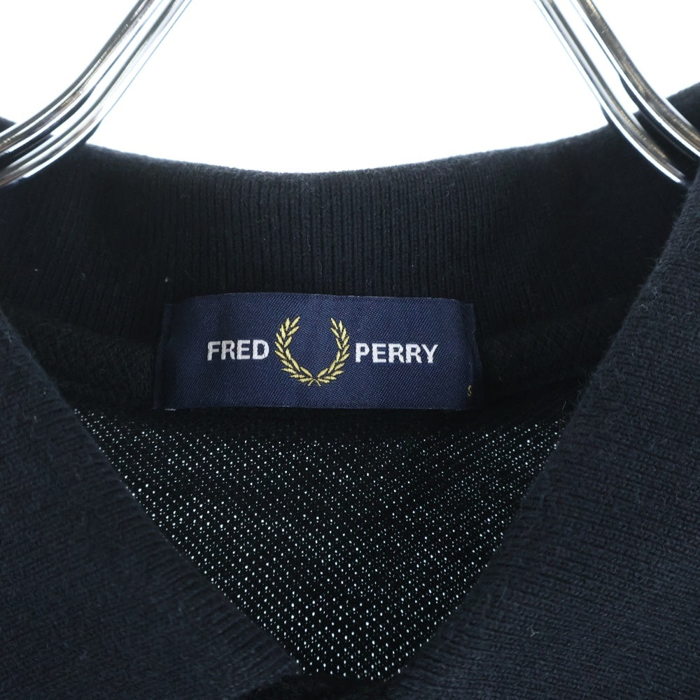 FRED PERRY(フレッドペリー) ロゴエンブロイダリー レギュラーカラー 半袖ポロシャツ ブラック/ピンク F1820