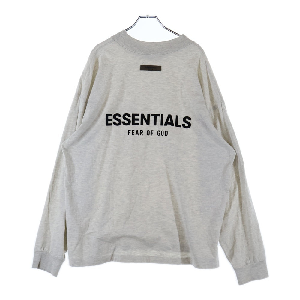 FEAR OF GOD ESSENTIALS(フィアオブゴッド エッセンシャルズ) L/S T-SHIRT フロントラバーロゴ コットン 長袖Tシャツ カットソー ライトグレー