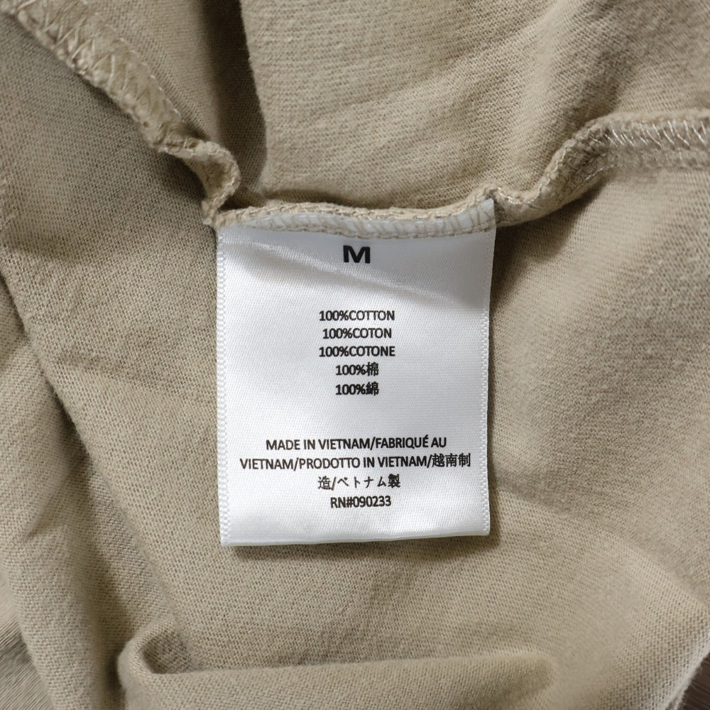 FEAR OF GOD ESSENTIALS(フィアオブゴッド エッセンシャルズ) L/S T-SHIRT フロントロゴ コットン 長袖Tシャツ カットソー ベージュ