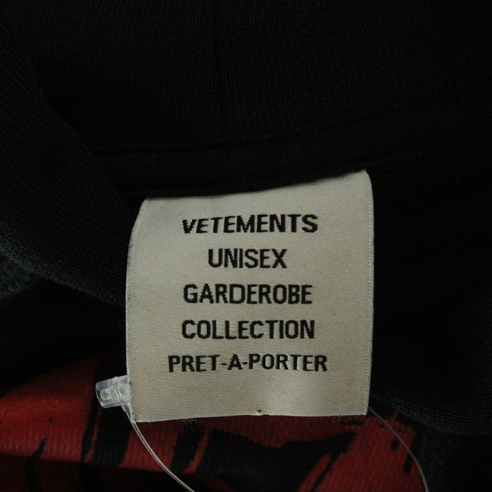 VETEMENTS(ヴェトモン) 21AW WORLD TOUR HOODIE ワールドツアー ロゴプリント プルオーバーパーカー フーディー ブラック UA52TR910R