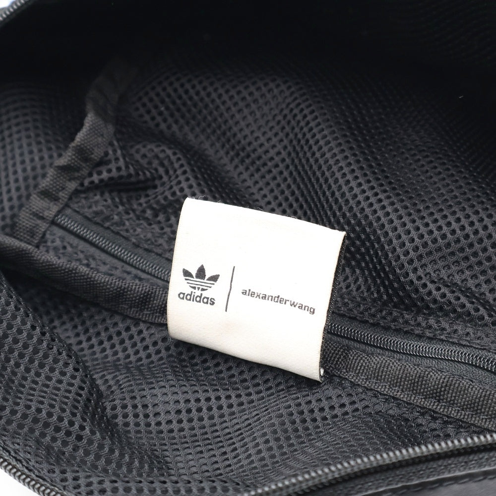 adidas(アディダス) ×ALEXANDER WANG アレクサンダーワン マルチパッチ付き ショルダーバッグ ブラック FK2114