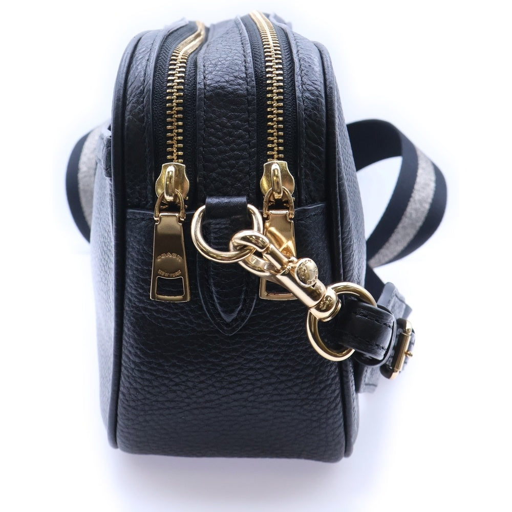 COACH(コーチ) フロントロゴデザイン チャーム付き レザーショルダーバッグ ブラック ゴールド金具 B2079-F75818