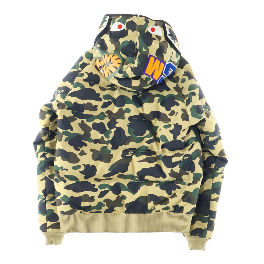 A BATHING APE(アベイシングエイプ) CAMO SHARK ABCカモ柄 総柄 ダブルポケット フーデッド フルジップ ダウンジャケット マルチ 001HJC701020X