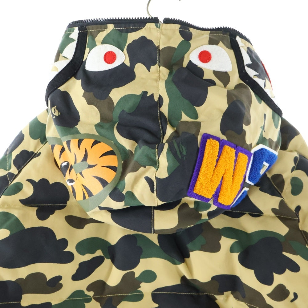 A BATHING APE(アベイシングエイプ) CAMO SHARK ABCカモ柄 総柄 ダブルポケット フーデッド フルジップ ダウンジャケット マルチ 001HJC701020X