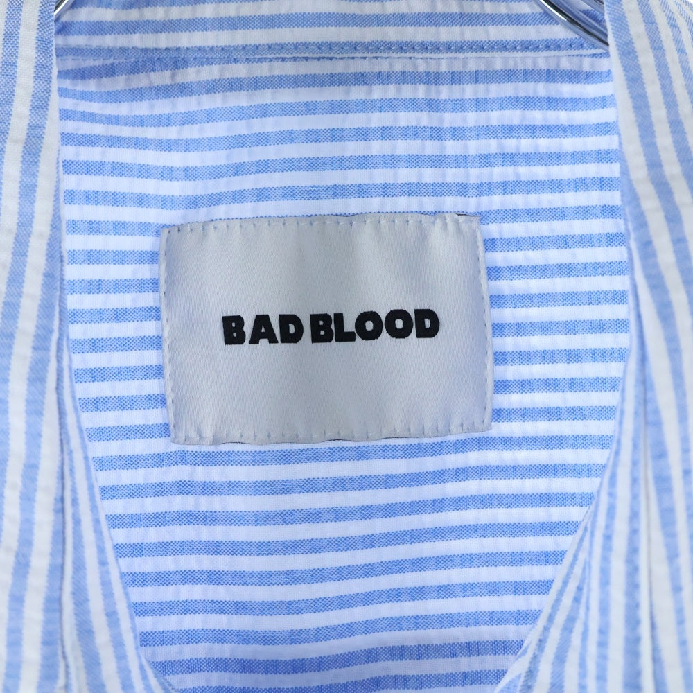 NO BRAND(ノーブランド) BADBLOOD バッドブラッド フロント刺繍 ナイロンストレッチ ストライプ柄 半袖シャツ ホワイト/ブルー