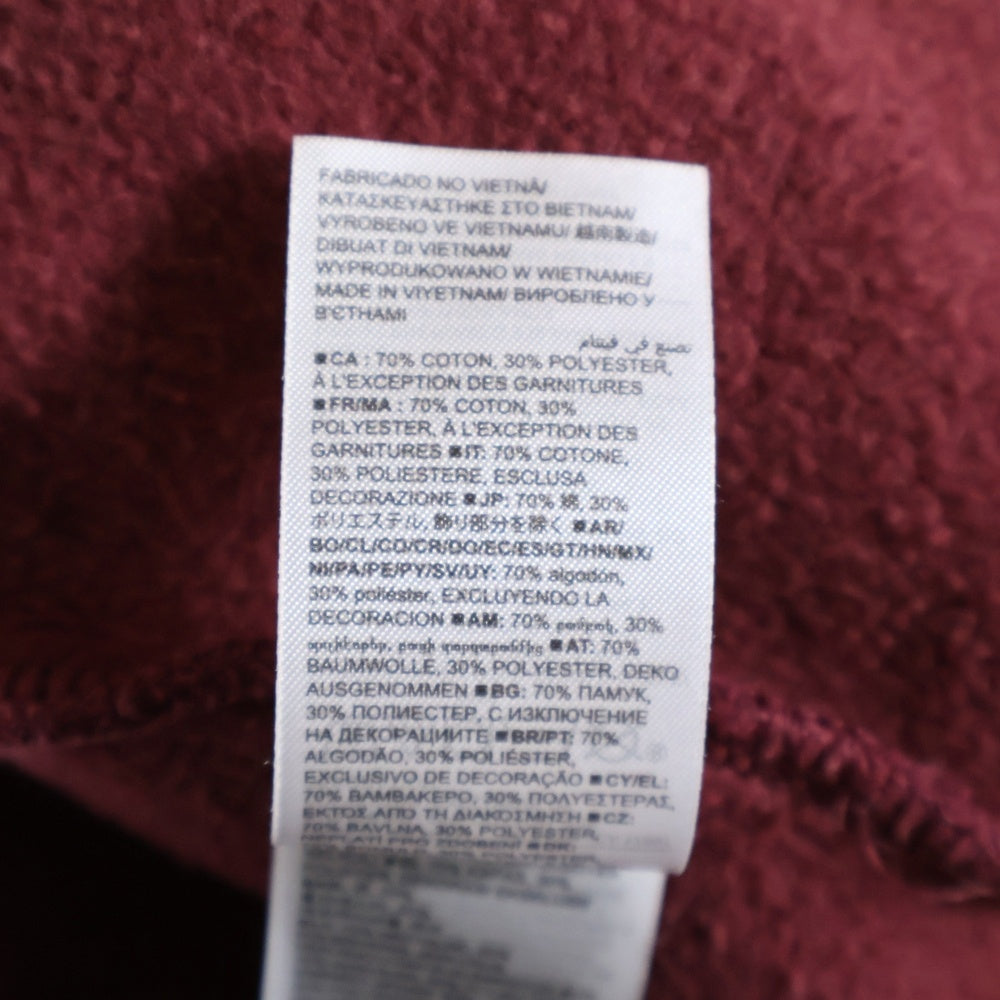 Palace Skateboards(パレススケートボーズ) 24SS ×GAP PAL HOODED SWEATSHIRT ギャップ フロントカレッジロゴ プルオーバースウェットパーカー フーディー バーガンディ 427453-03