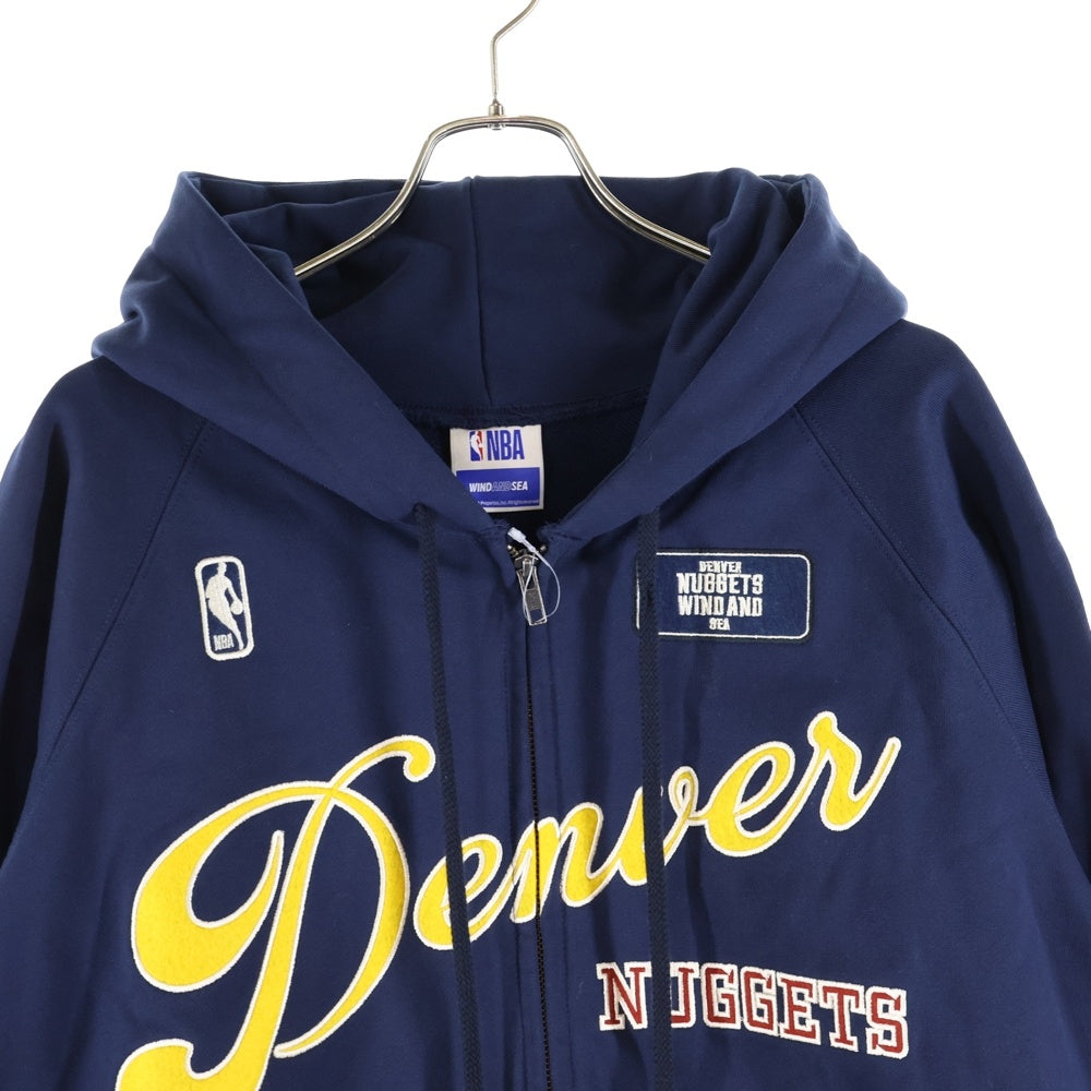 WIND AND SEA(ウィンダンシー) 23AW ×NBA Denver Nuggets エヌビーエー デンバー ナゲッツ ロゴエンブロイダリー ジップアップフーデットパーカー ネイビー/イエロー WDS-C-NBAPO-23-Q4-03