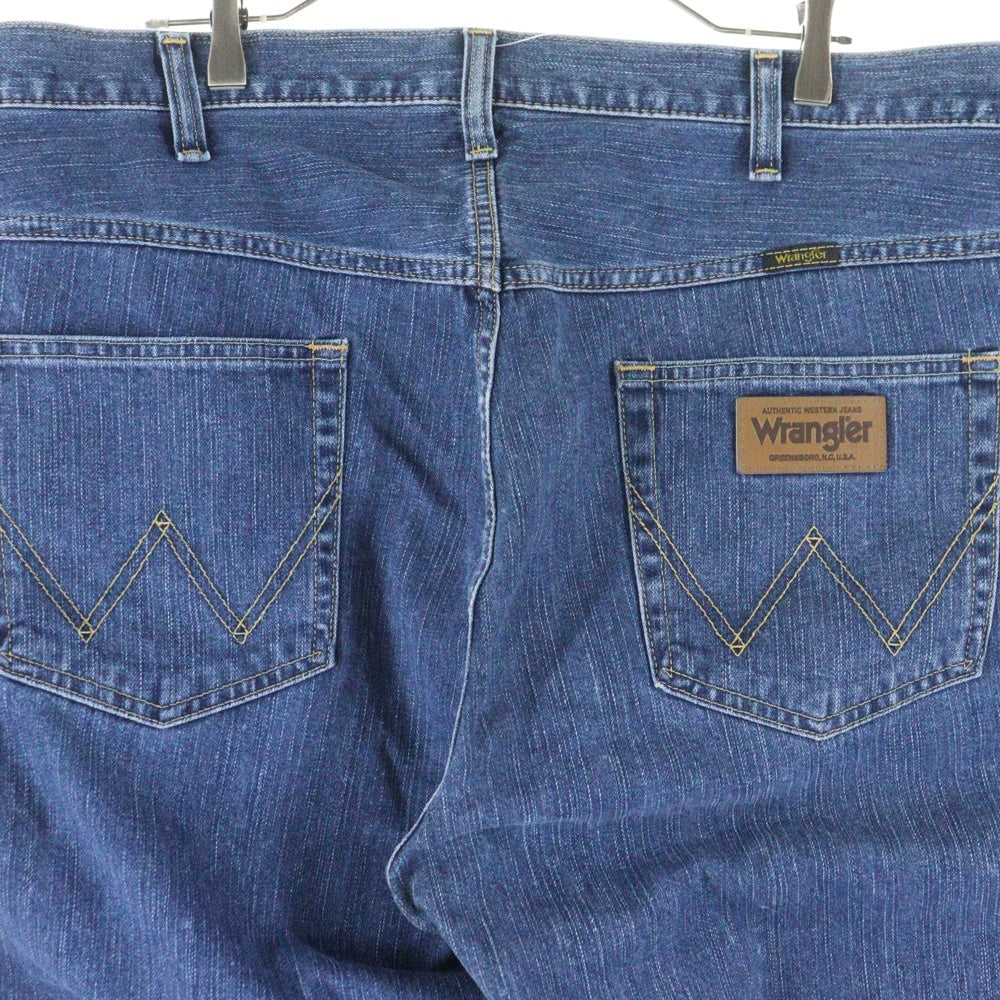 Wrangler(ラングラー) ブラウンロゴパッチ ボタンフライ ストレートデニムパンツ インディゴ W0383