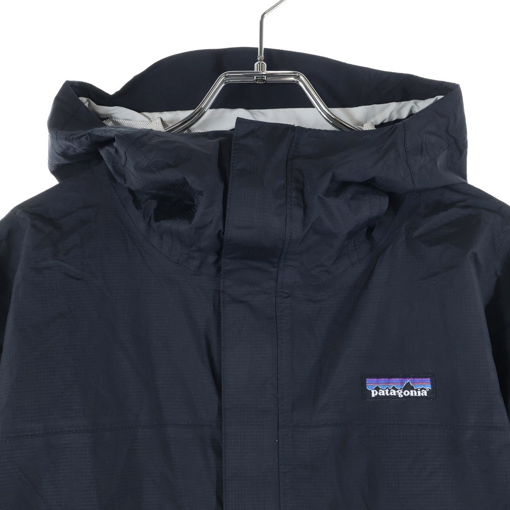 PATAGONIA(パタゴニア) 胸ロゴデザイン マルチポケット フーデッド ジップアップ ナイロンジャケット ブラック 0467238961