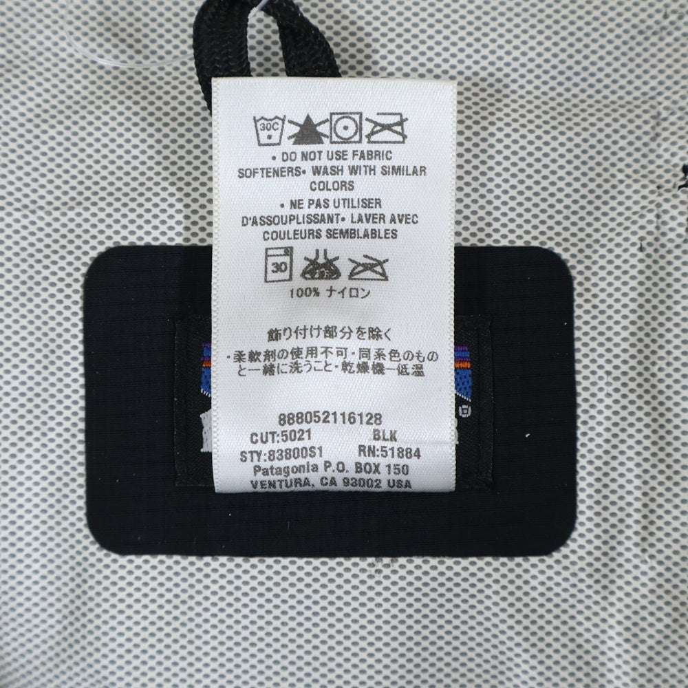 PATAGONIA(パタゴニア) 胸ロゴデザイン マルチポケット フーデッド ジップアップ ナイロンジャケット ブラック 0467238961