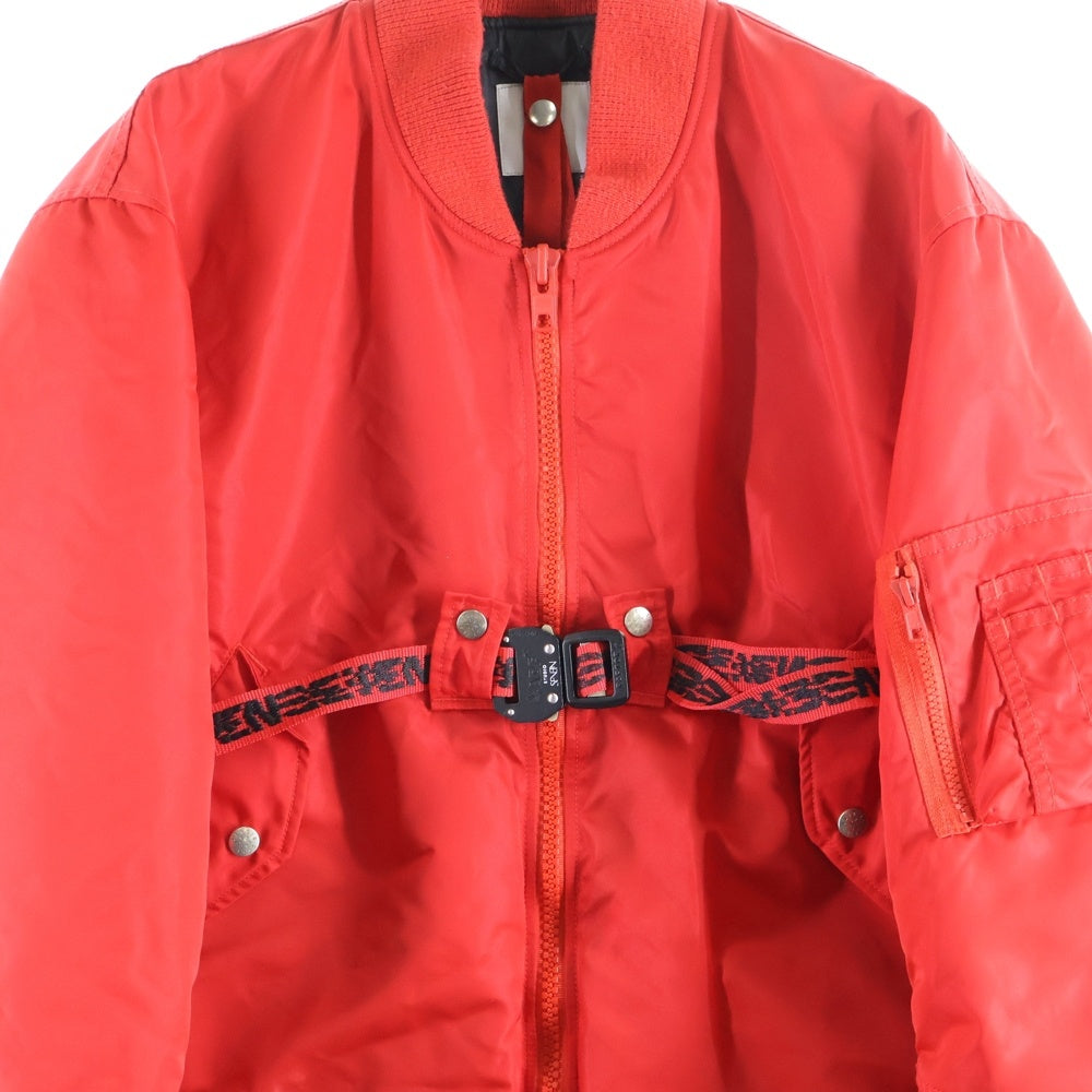 STUDIO SEVEN(スタジオセブン) ロゴデザインコブラベルト付き マルチポケット ジップアップ エムエーワン フライトジャケット レッド 70863642