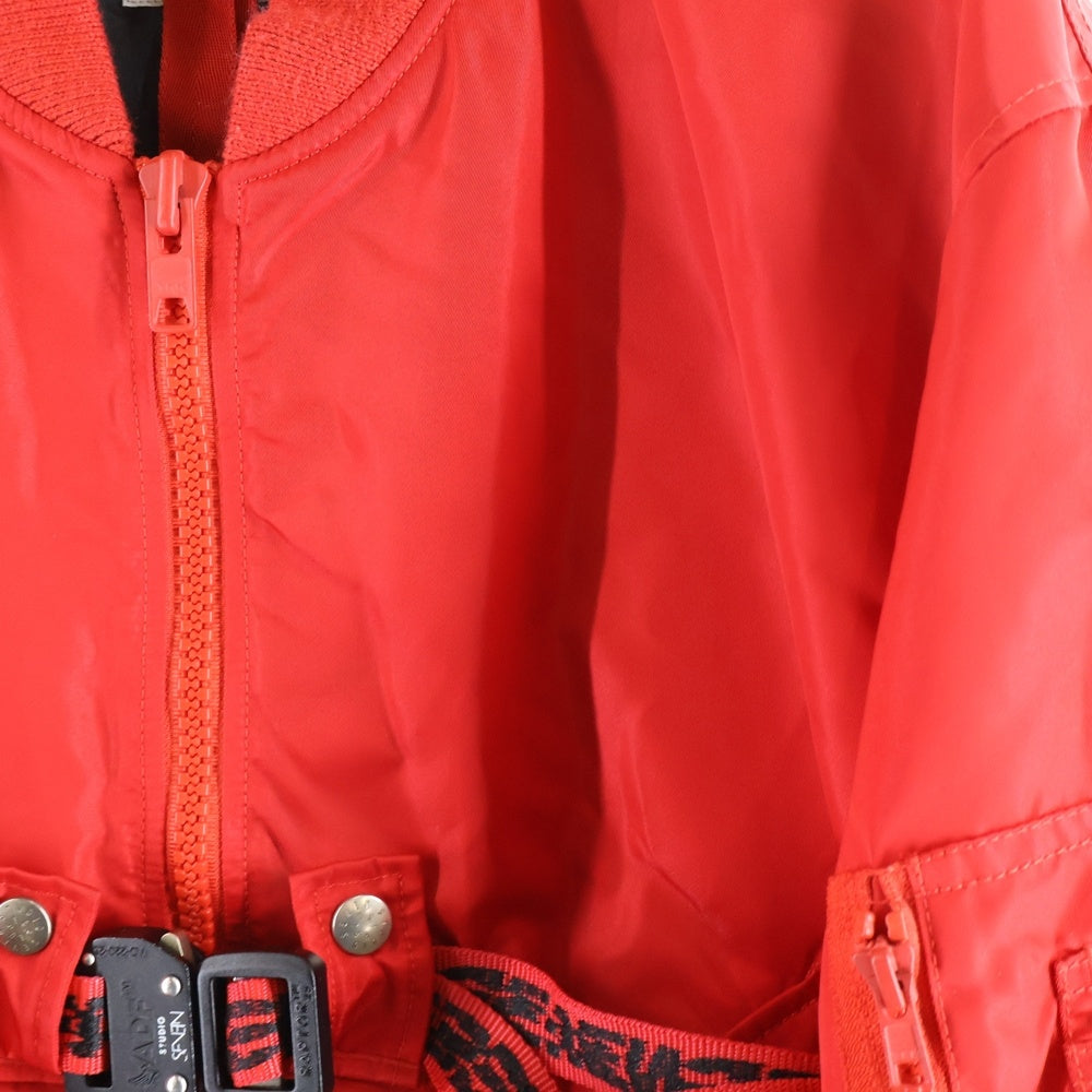 STUDIO SEVEN(スタジオセブン) ロゴデザインコブラベルト付き マルチポケット ジップアップ エムエーワン フライトジャケット レッド 70863642