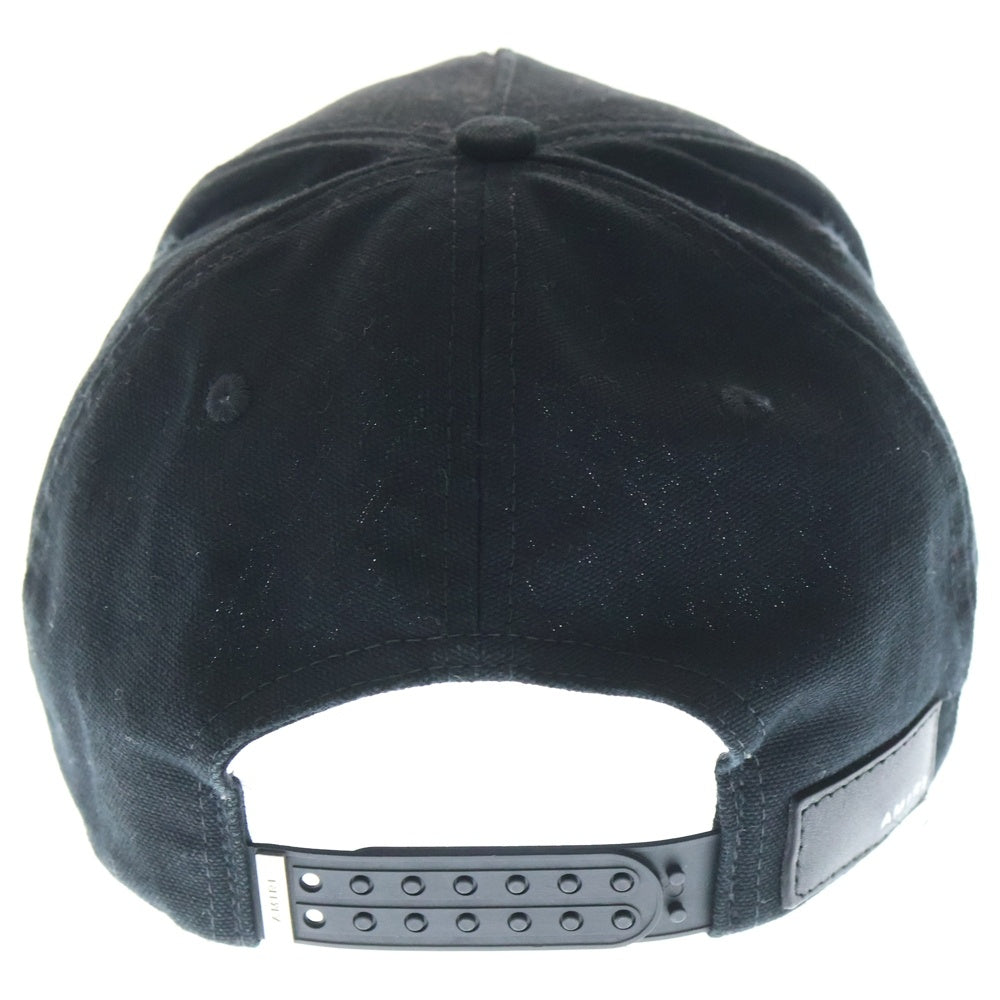 AMIRI(アミリ) ロゴエンブロイダリー シックスパネル スナップバックキャップ 帽子 ブラック/グレー