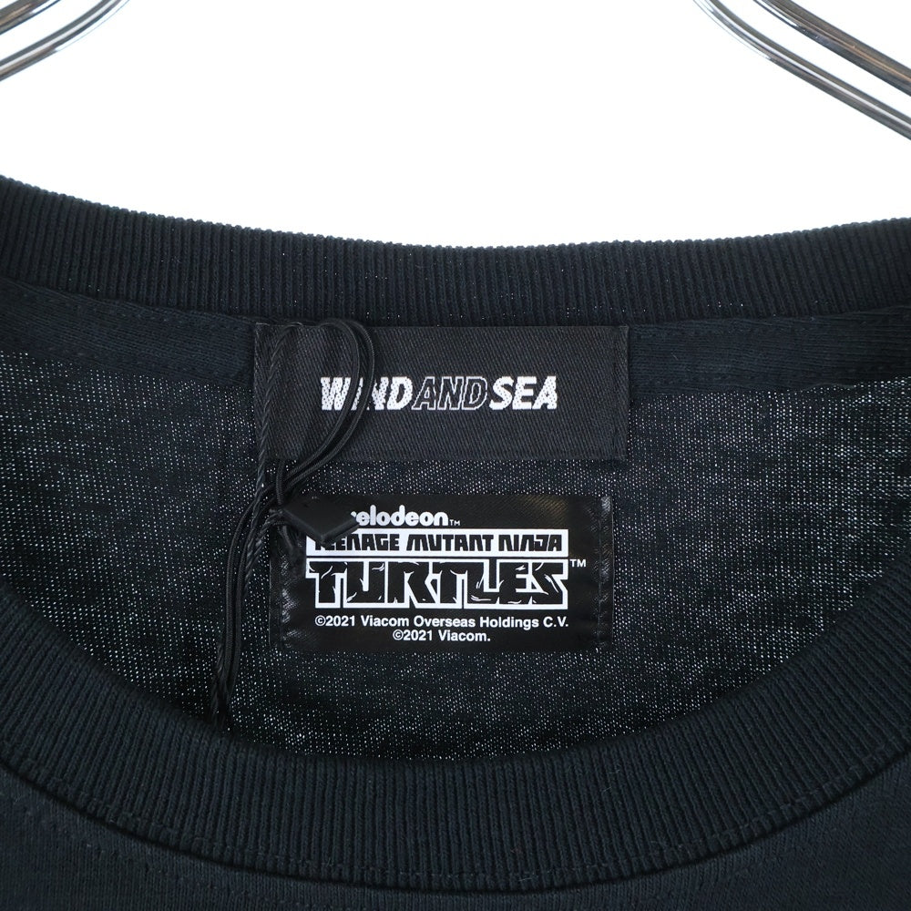 WIND AND SEA(ウィンダンシー) 21AW ×TURTLES ×PIZZANISTA! TOKYO タートルズ ピザニスタ! トウキョウ フロントプリント クルーネック半袖Tシャツカットソー ブラック TT-WS2108