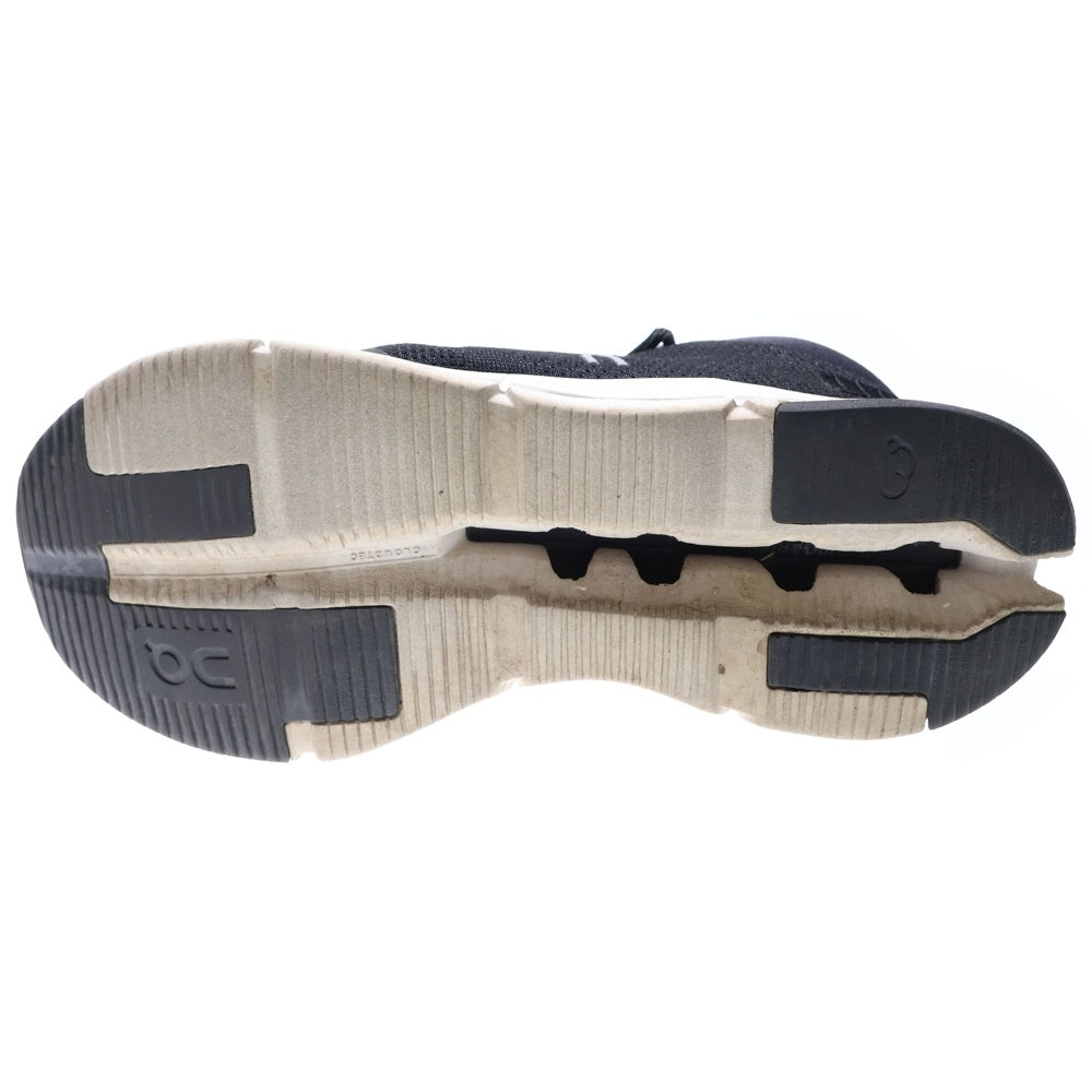 On(オン) CLOUDNOVA PHANTOM クラウドノヴァ ファントム ローカットスニーカー ブラック/ホワイト 99116