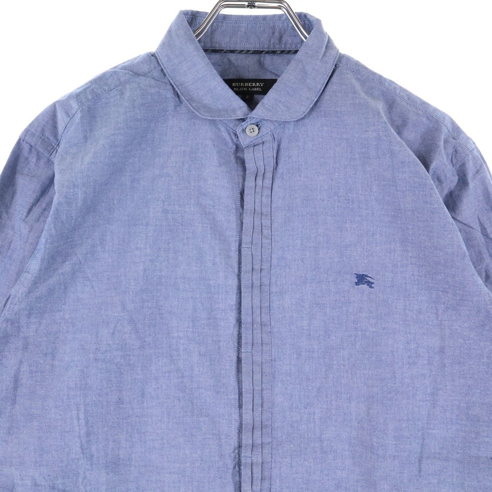 BURBERRY BLACK LABEL(バーバリー ブラックレーベル) 胸ロゴデザイン 比翼仕立て ラウンドカラー 長袖シャツ ブルー D1M53-353-25