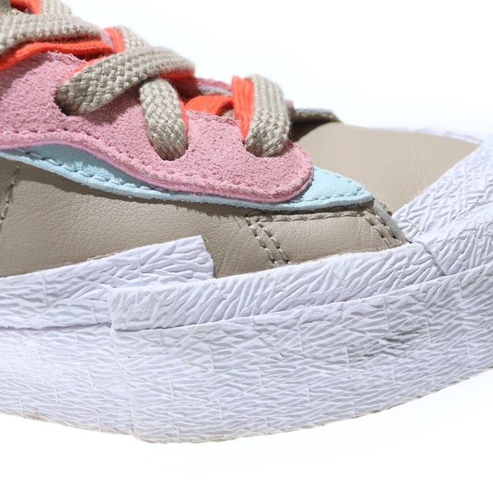NIKE(ナイキ) ×Sacai ×KAWS BLAZER LOW サカイ カウズ ブレーザー ローカットスニーカー ベージュ 8.5/26.5cm DM7901-200