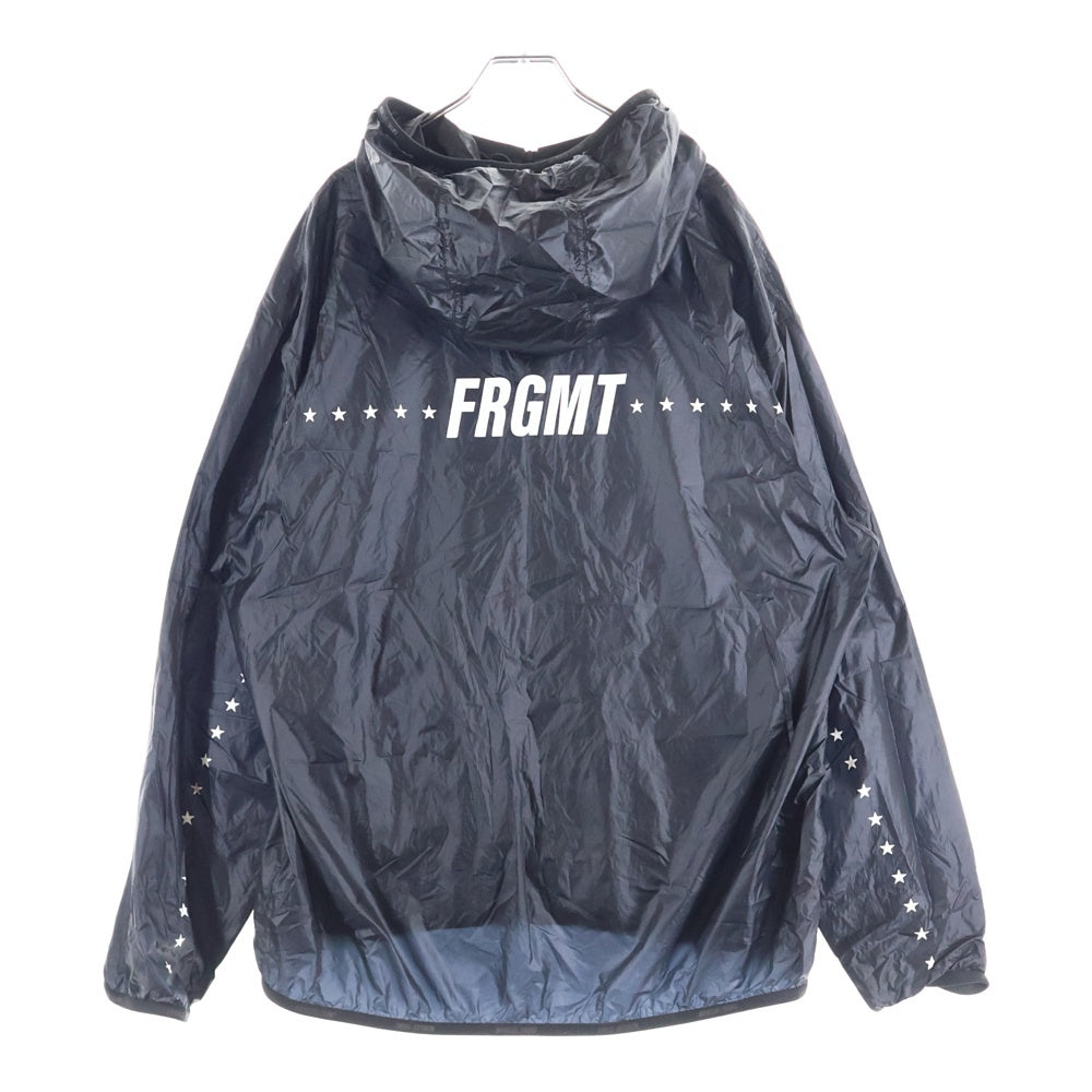 MONCLER(モンクレール) 21AW × FRAGMENT DESIGN フラグメント フロントワッペン バックロゴプリント ジップアップ ナイロンマウンテンパーカー ブラック G209U1A00024 595B1