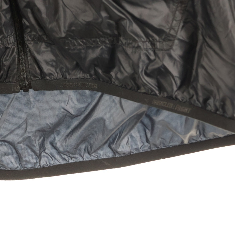 MONCLER(モンクレール) 21AW × FRAGMENT DESIGN フラグメント フロントワッペン バックロゴプリント ジップアップ ナイロンマウンテンパーカー ブラック G209U1A00024 595B1