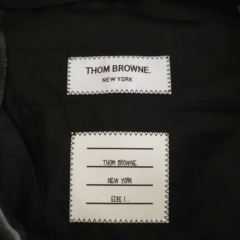THOM BROWNE(トムブラウン) TWILL LOW RISE TROUSER ウールピケ スーチング スリムローライズ ノータック トラウザーパンツ グレー MTC159A-00626