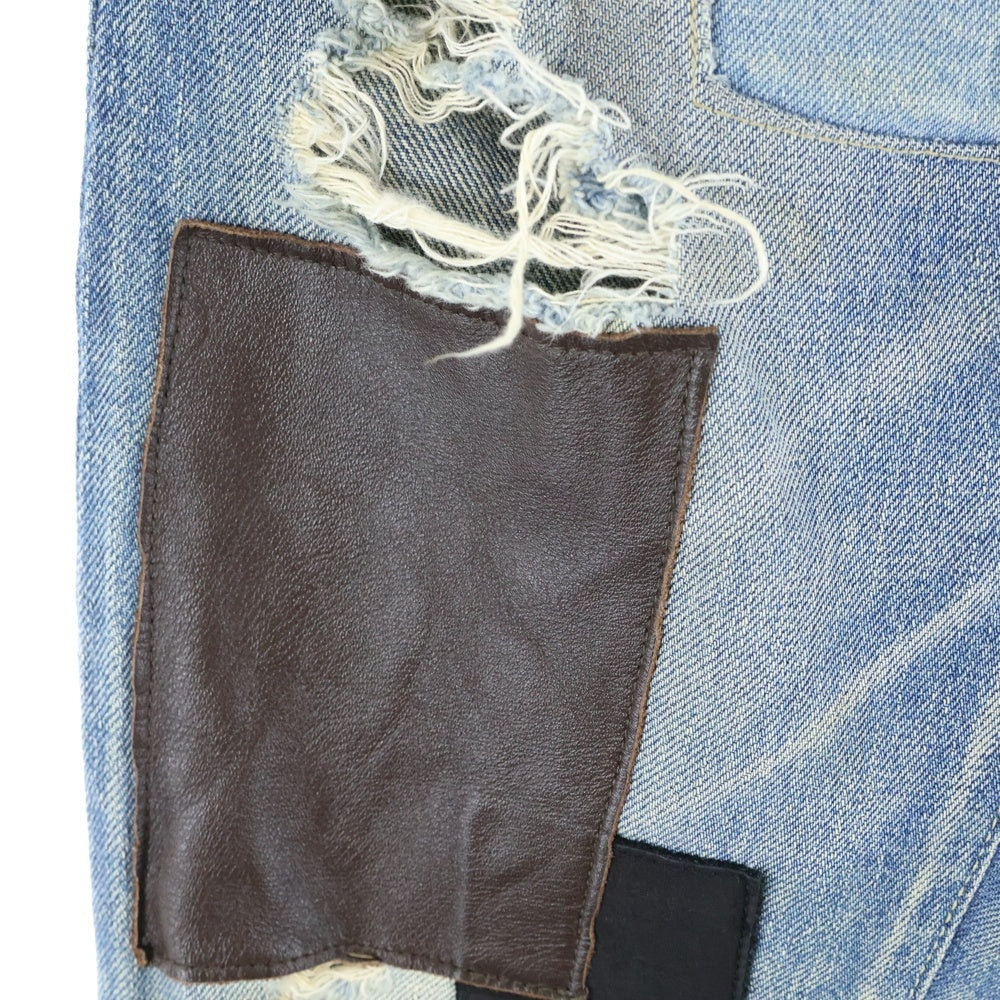 glamb(グラム) 日本製 ダメージ加工 レザーパッチワークデザイン ボタンフライ デニムパンツ インディゴ