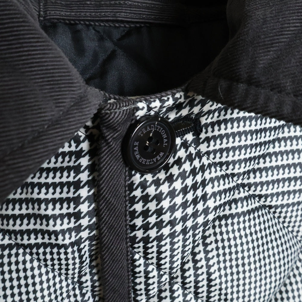Traditional Weatherwear(トラディショナル ウェザーウェア) 千鳥格子柄 キルティング フーデッドコート ホワイト/ブラック G182APQCO0024PA