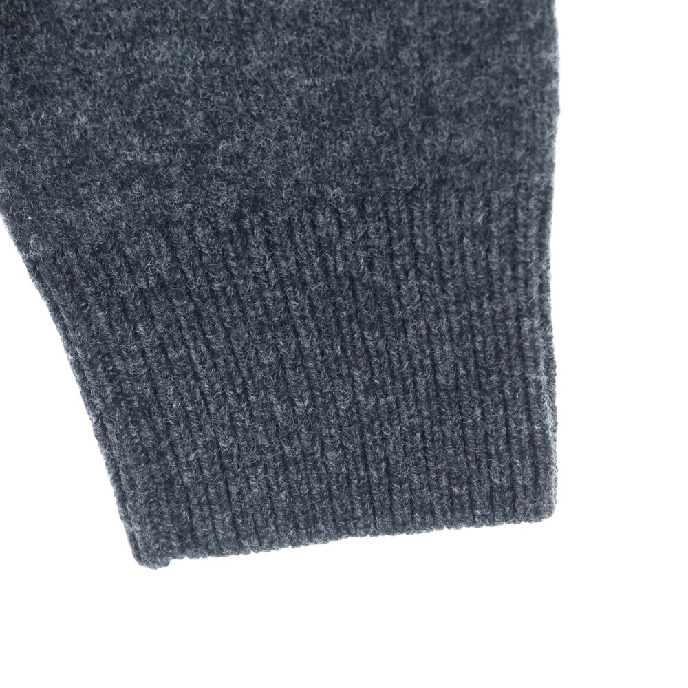 MAISON KITSUNE(メゾンキツネ) フォックスワッペン ニットセーター グレー HM00502KT1006