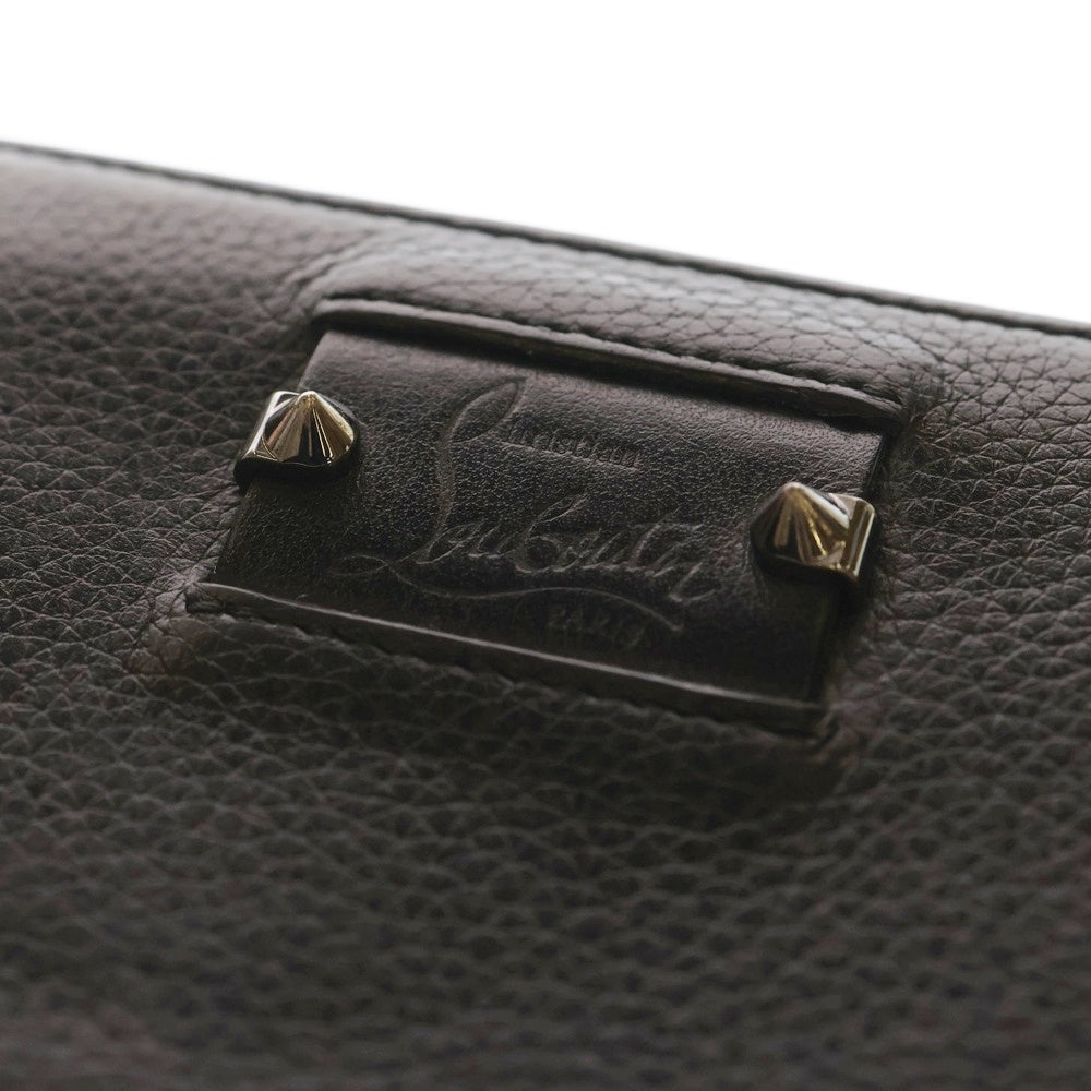 CHRISTIAN LOUBOUTIN(クリスチャンルブタン) スタッズデザイン