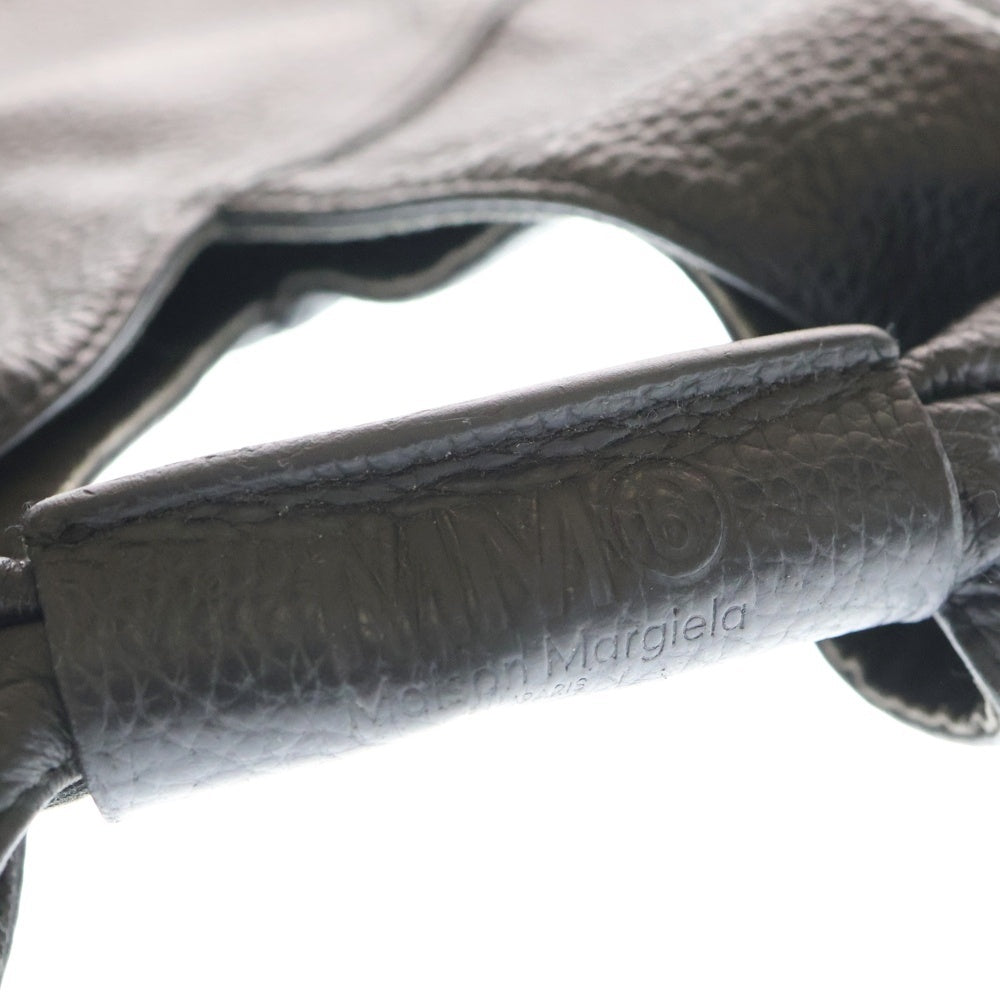 MM6 Maison Margiela(エムエムシックスメゾンマルジェラ) Zoom Logo Japanese Tote Small ズーム ロゴ ジャパニーズ レザー トート バッグ スモール ブラック S86WD0013