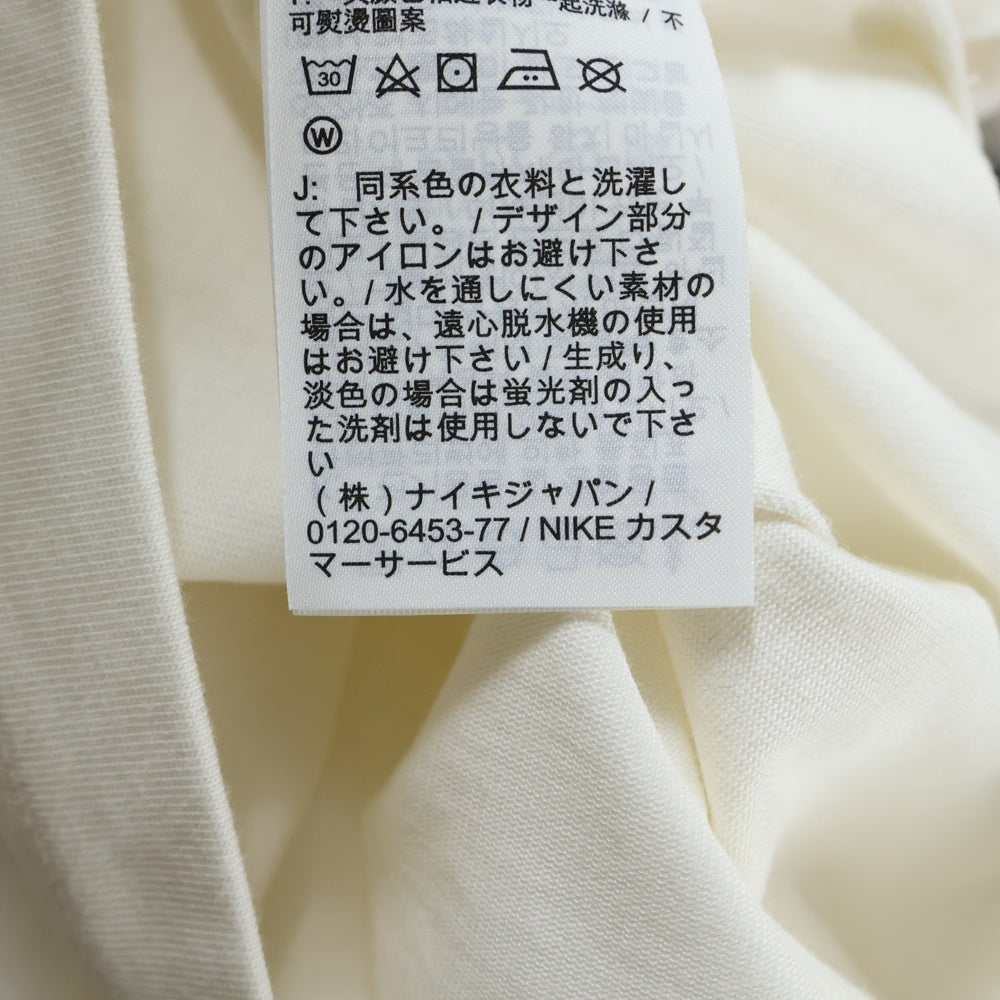 NIKE(ナイキ) フロントロゴデザイン 裾切り替え モックネック カットソー 半袖Tシャツ ホワイト FQ3844-133