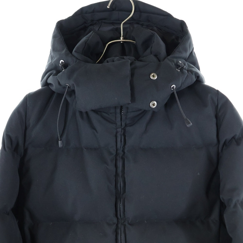 PYRENEX(ピレネックス) BELFORT JACKET ベルフォール ワッペンロゴデザイン フーデッドダウンジャケット ブラック
