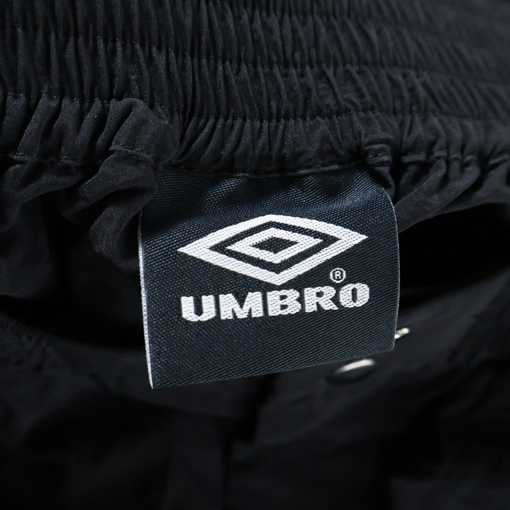 EMODA(エモダ) ×UMBRO /エモダ×アンブロ サイドスリットナイロンパンツ ブラック レディース