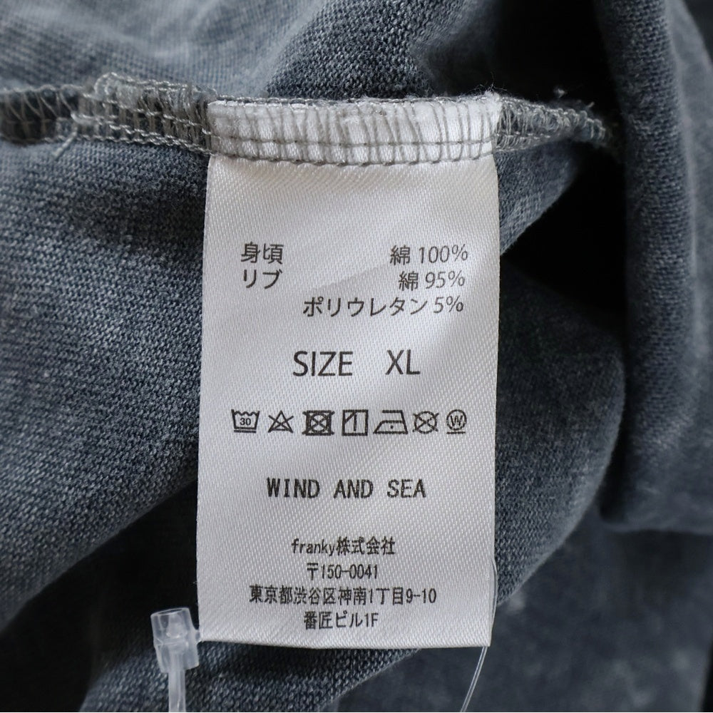 WIND AND SEA(ウィンダンシー) 24SS HIGH SULFER S/S TEE ハイサルファー加工 ロゴ刺繍Tシャツ 半袖クルーネックカットソー グレー WDS-O-SIG-24-Q4-CS-02