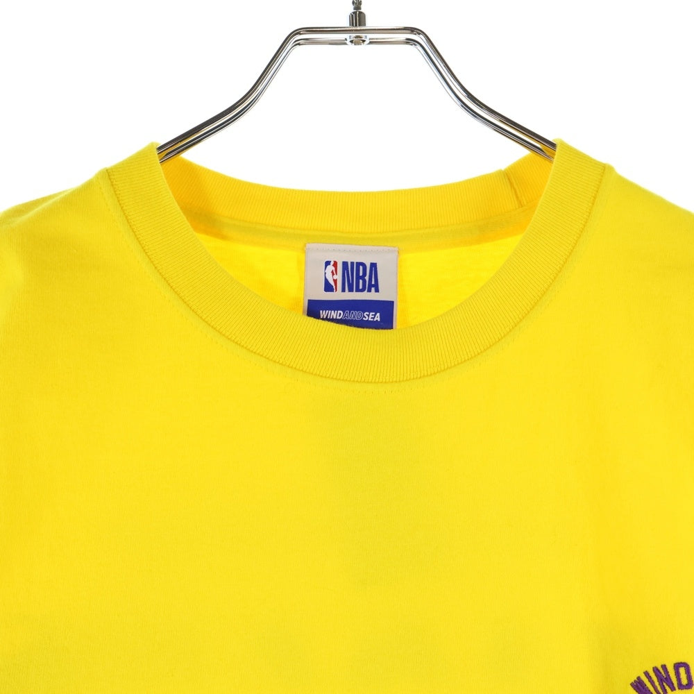 WIND AND SEA(ウィンダンシー) 23SS ×NBA LOS ANGELS LAKERS TEE エヌビーエー ロサンゼルスレーカーズ プリントTシャツ 半袖クルーネックカットソー イエロー WDS-C-NBAP0-23-Q4-01