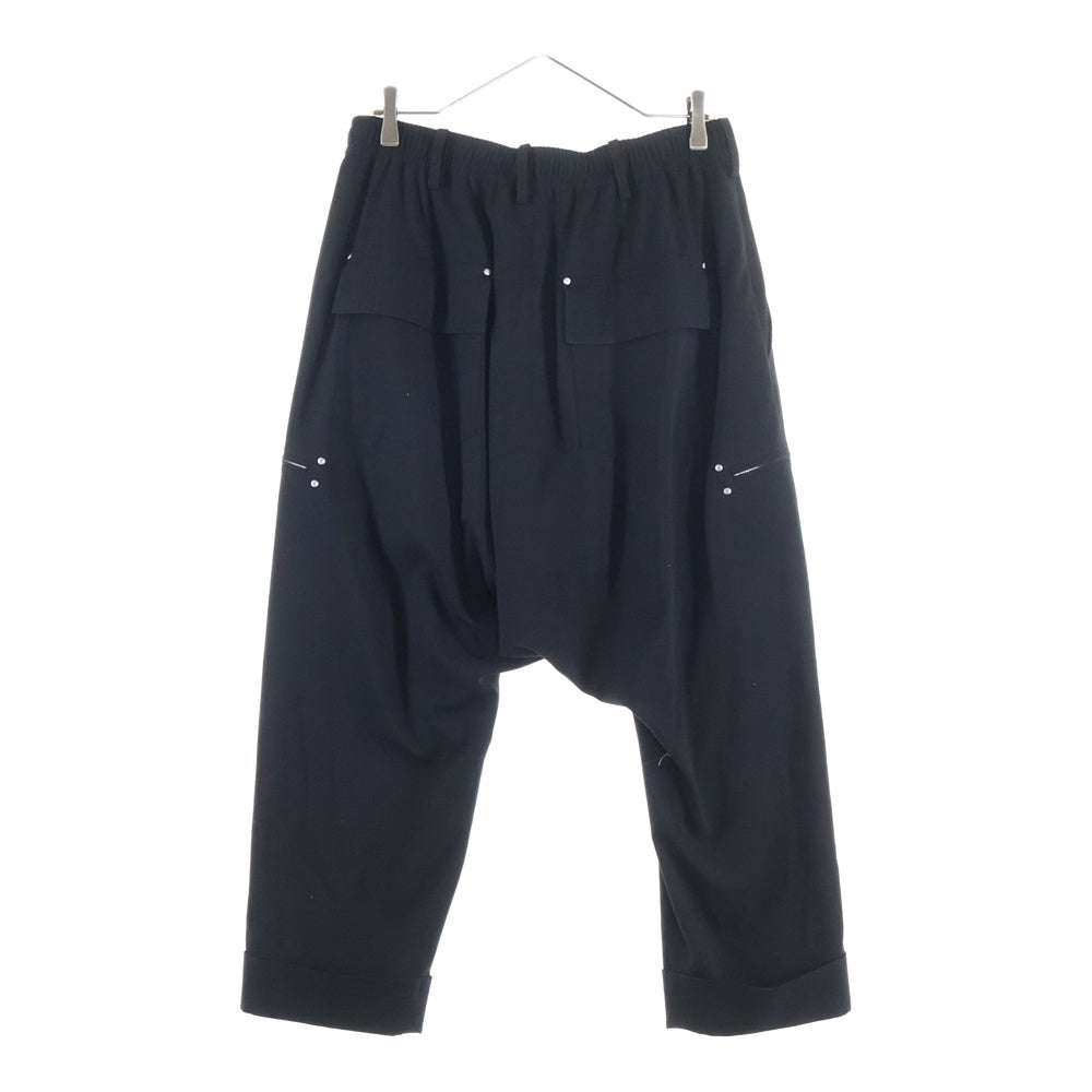 s'yte(サイト) GABARDINE STRETCH STUDS SLIM MACKIN SAROUEL PANTS ベルトループ仕様 サイドジップ付き マッキン サルエルパンツ ブラック UM-P77-912