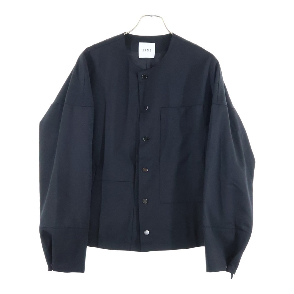 SISE(シセ) 22AW NO COLLER BLOUSON JACKET ノーカラー スナップボタン ブルゾン ジャケット ブラック NA-JK-03