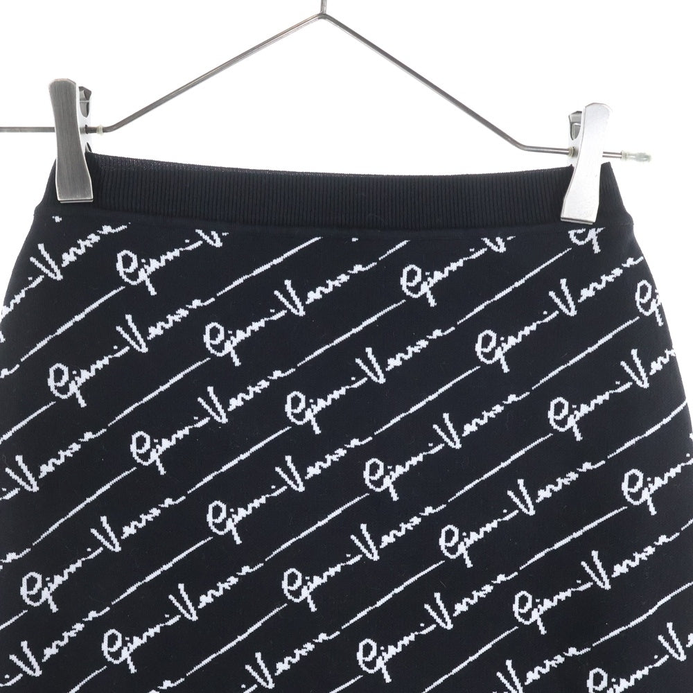 VERSACE(ヴェルサーチ) KNITSKIRT LETTER PRINT レタープリント 総柄 ニットスカート レディース ブラック A85540 A233564