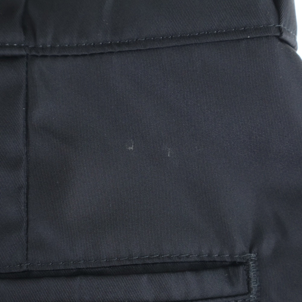 PRADA(プラダ) 22SS RE-NYLON バミューダショーツ トライアングルロゴ ナイロンハーフパンツ ブラック SPG32
