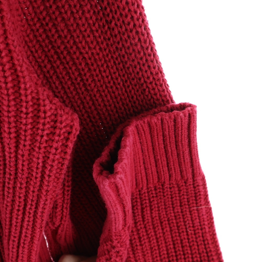 1 PIU 1 UGUALE 3(ウノピゥウノウグァーレトレ) RAFFY COTTON CABLE PATCH V-NECK ブイネック ケーブル ニットセーター レッド MRK146