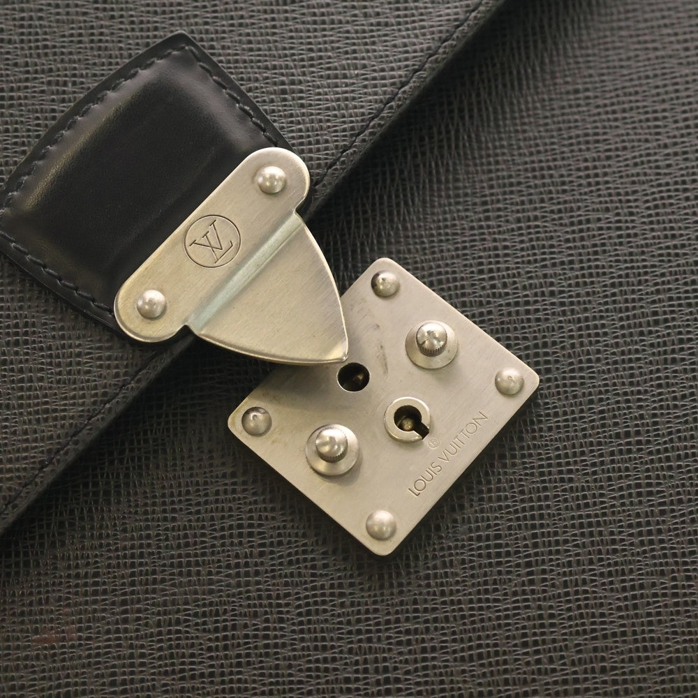 LOUIS VUITTON(ルイヴィトン) ロブスト2 タイガレザー レザーハンドル ビジネスバック ブラック M32752